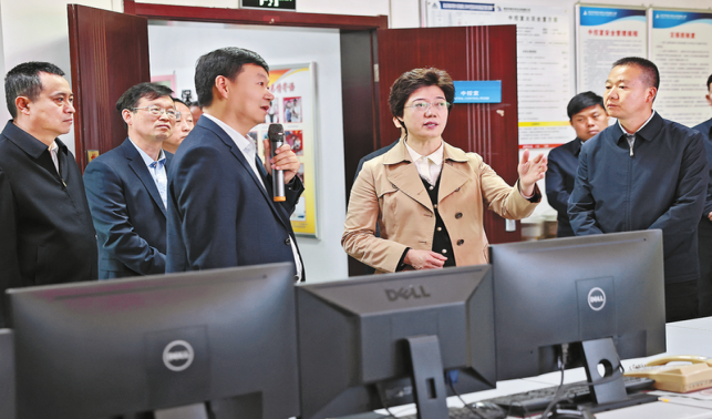 持續加壓加力 堅決消除隱患 切實維護社會大局安全穩定