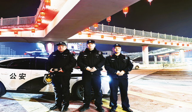 警心警力護團圓