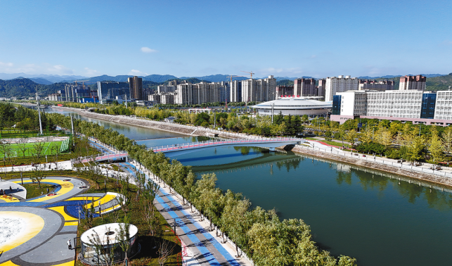 匠心筑坦途 華通譜新篇