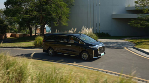 從藍山到高山，長城汽車用“務(wù)實主義”卷出高階智駕新山海