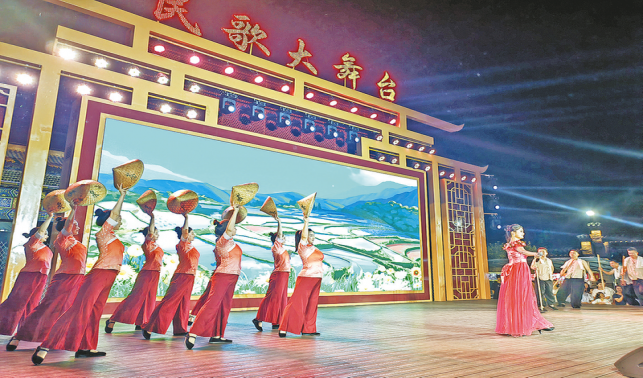 民歌嘹亮唱響鹿城